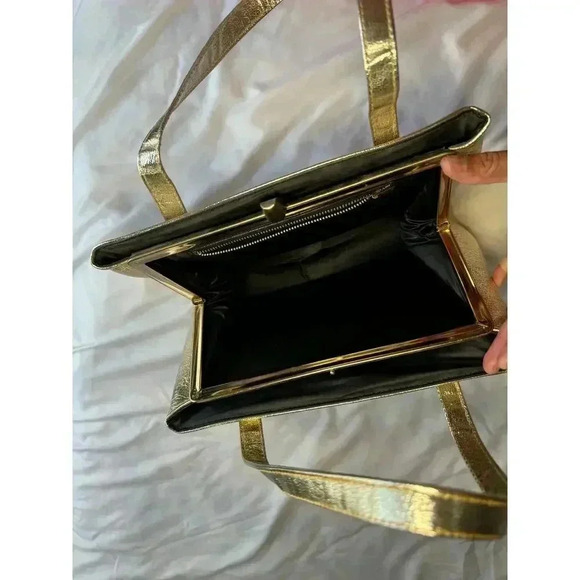 1960s Ladies Gold Purse - Picture 5 of 11